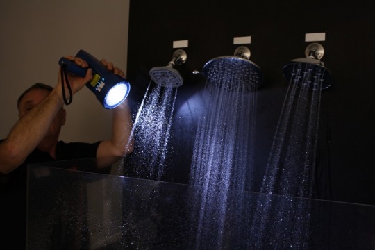 Delta showerhead display
