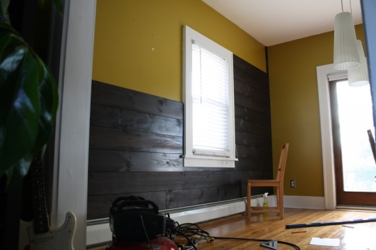 Aw, yeah. Rockin' the shiplap. 