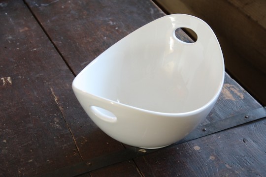 Serving bowl.