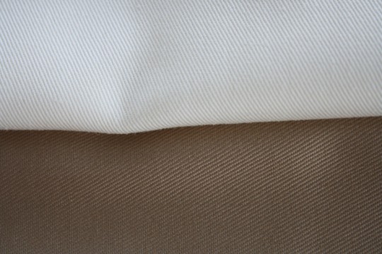 Khaki and khaki, perfectly soft for pillowcases.