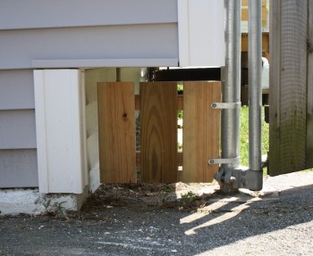 Backyard gate DIY.