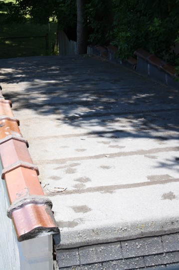 Swept garage roof. Ahh.