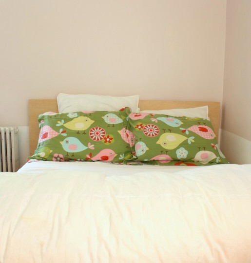 Voila, that's a pink bedroom.