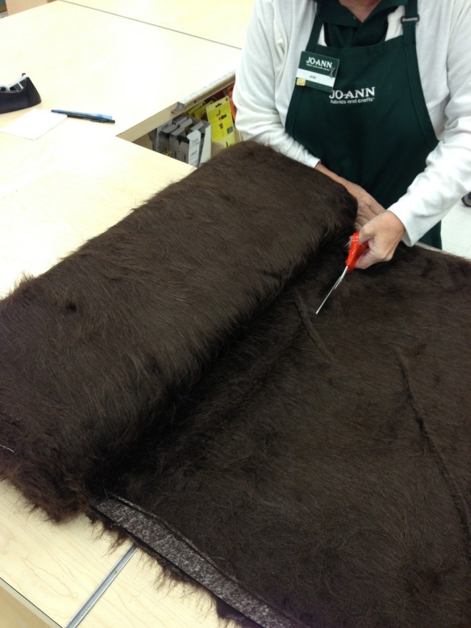 Trimming the fur to length in JoAnn's. Trimming the fur to length in JoAnn's.